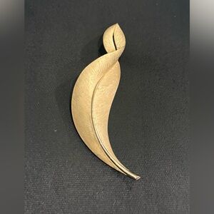 Vintage Trifari Brooch Pin Signed